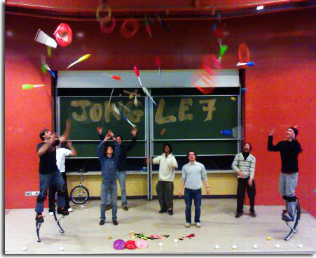 Le club jongle en action club jongle